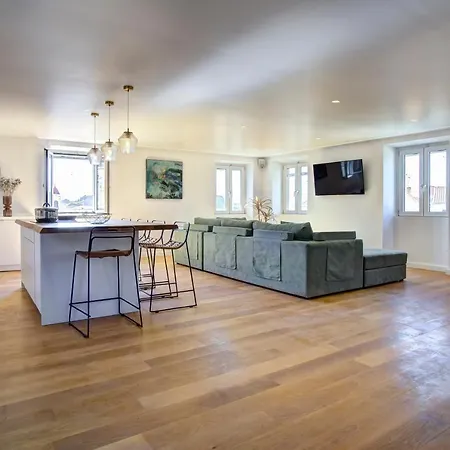 Apartment The Heritage Penthouse! Old Centre